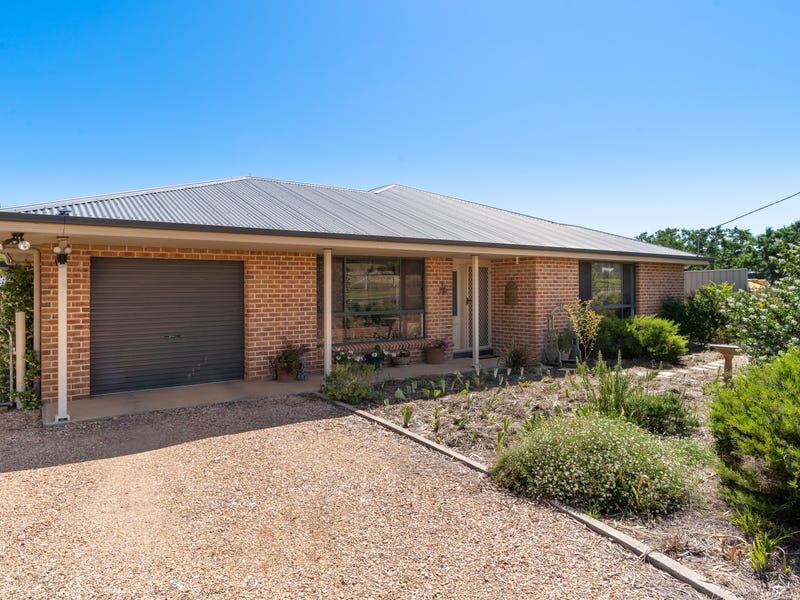 Houses for Sale in Stuart Town, NSW 2820