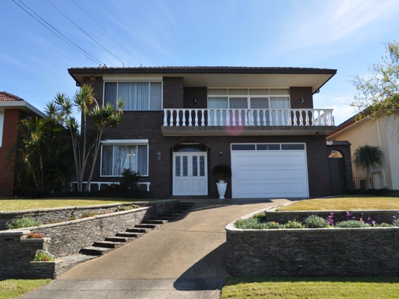 42 Wendy Avenue, Hall, NSW 2198