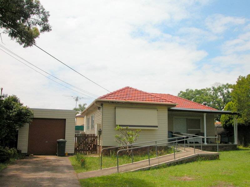 5 Reynolds Street, Old Toongabbie, NSW 2146