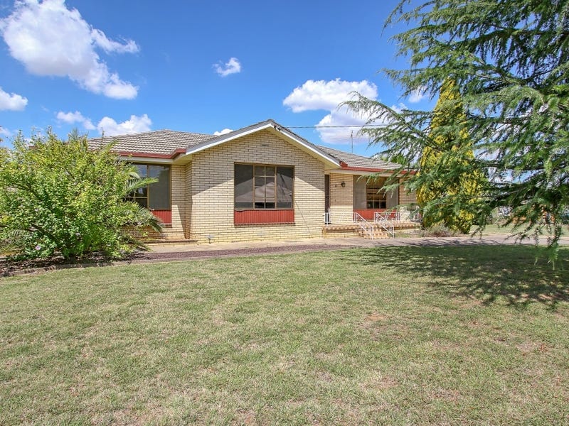 12 Second Street, Henty, NSW 2658 Property Details