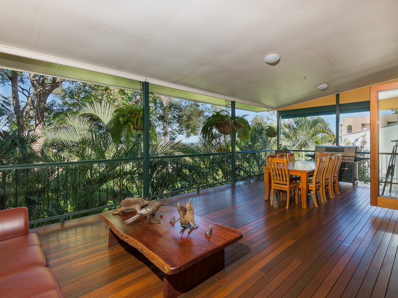 14 Simpsons Road, Bardon, Qld 4065