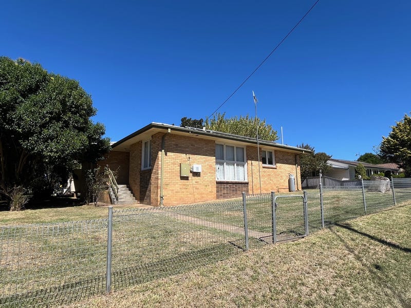 16 Eden St, Coonabarabran, NSW 2357 House for Sale