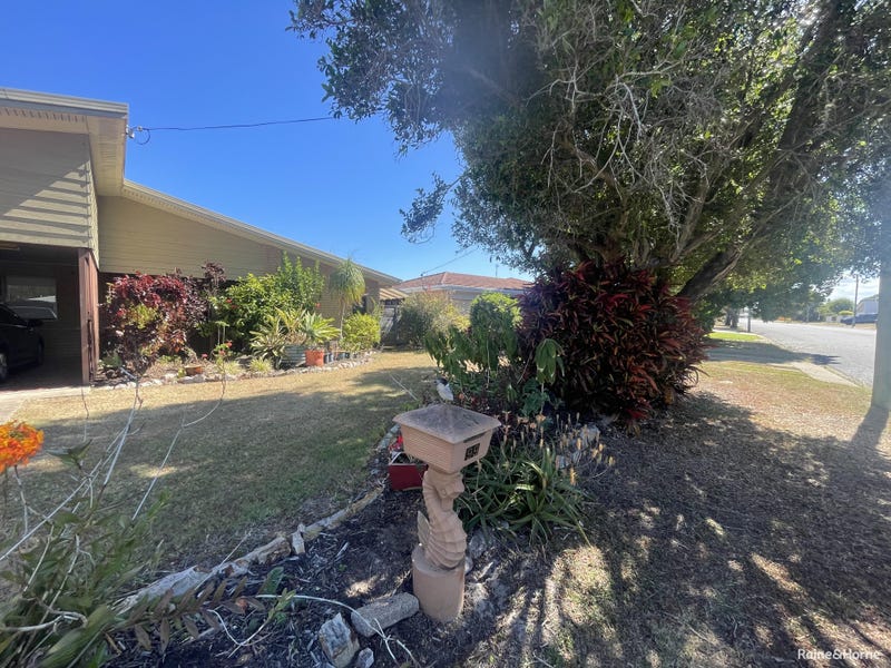 99 Cunningham Street, Urangan, QLD 4655