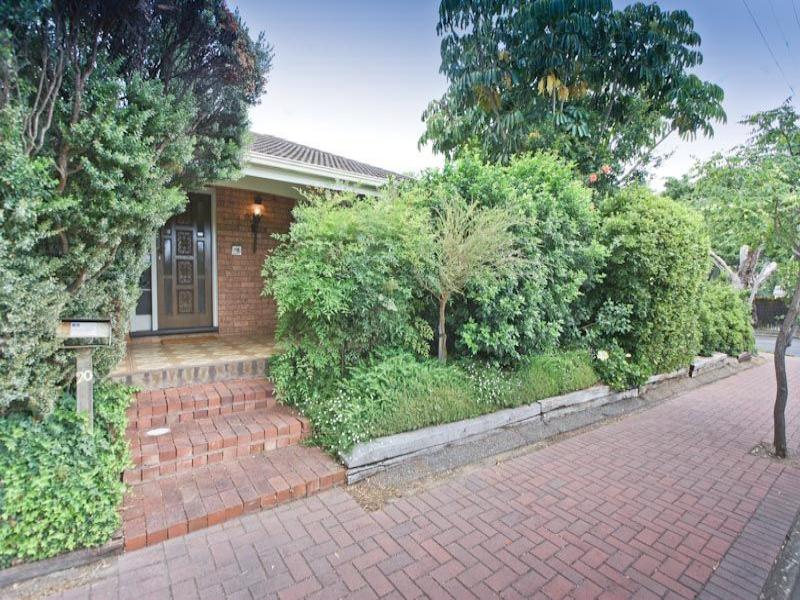 20 Brook Avenue Glen Osmond SA 5064 realestate .au