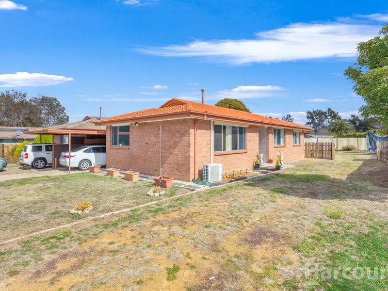 6 Saywell Place, Charnwood, ACT 2615 Property Details