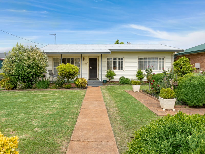 64 Deutcher Street, Temora, NSW 2666