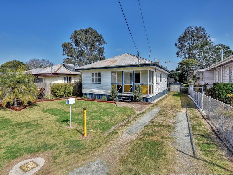 23 Vineyard Street, One Mile, Qld 4305