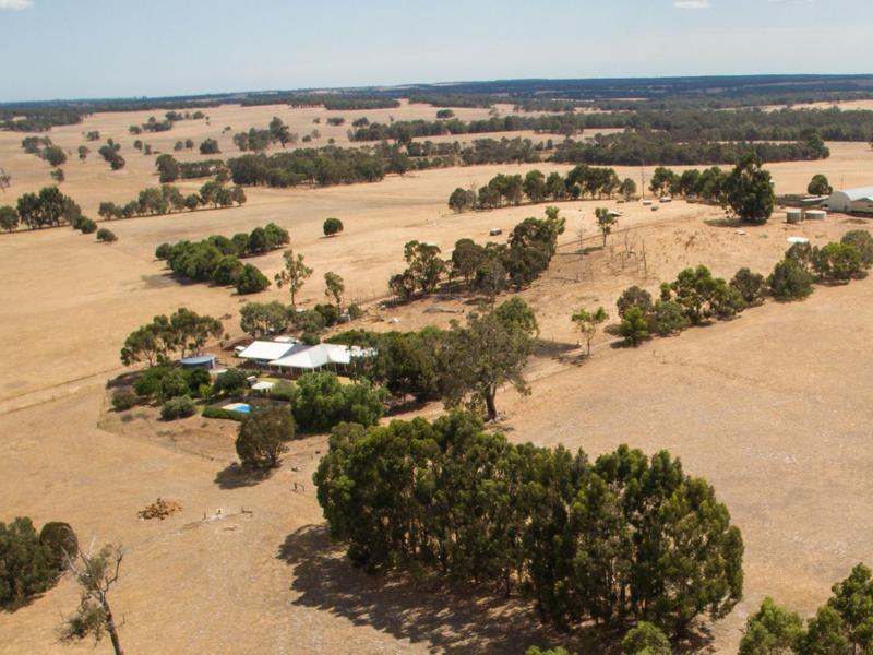 2016 Mobrup Road, Kojonup, WA 6395 Property Details
