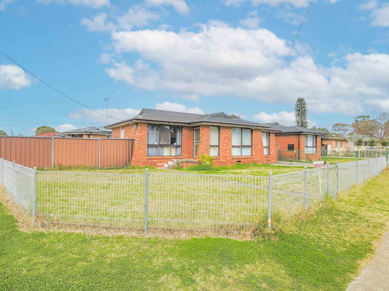 52 Road, Colyton, NSW 2760 Property Details