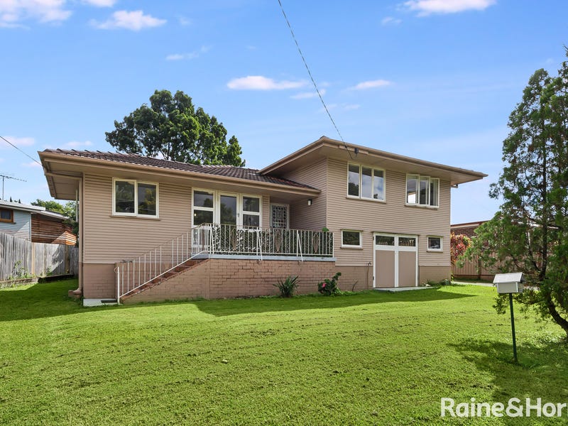 4 Blackheath Road, Oxley, Qld 4075 Property Details