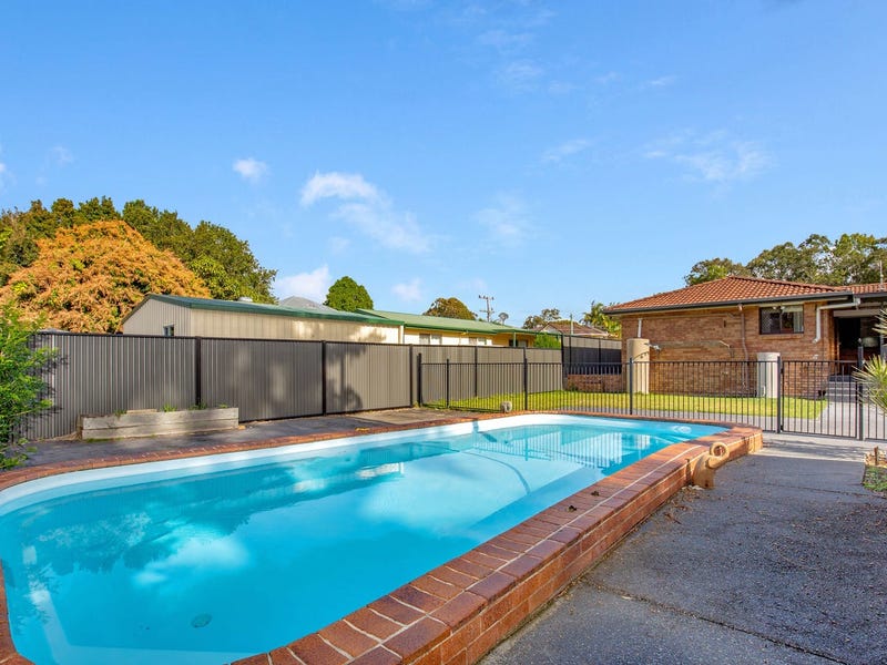 74 Crescent Avenue, Hope Island, QLD 4212