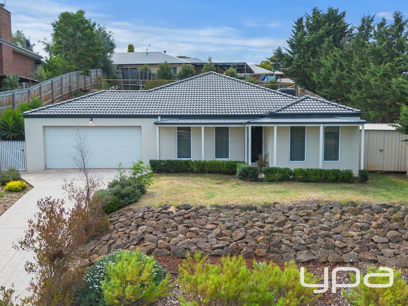 4 Riversdale Crescent, Darley, Vic 3340 House for Sale realestate