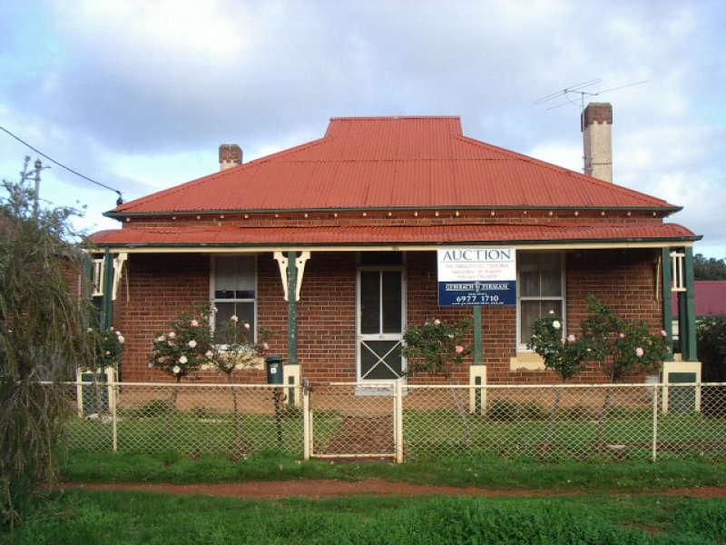 134 Asquith Street, Temora, NSW 2666 Property Details