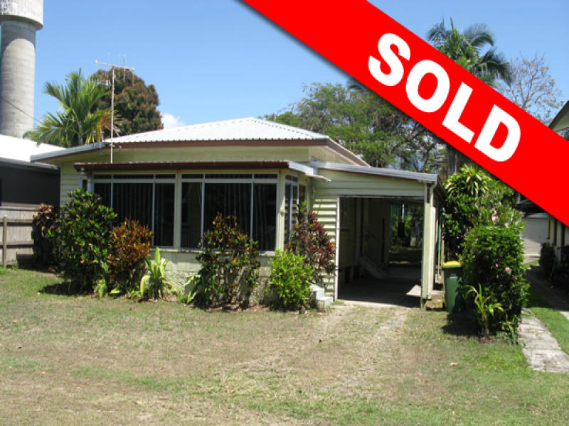 78 Marine Pde, Newell, Qld 4873 Property Details