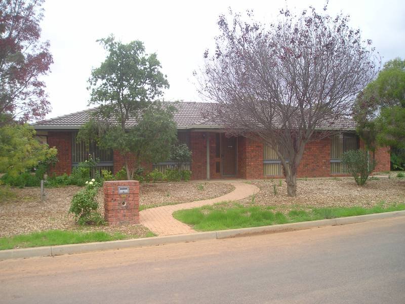 28 Riverside Avenue, Mildura, Vic 3500 Property Details