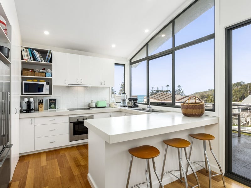 8 Grove Road, Lorne, VIC 3232