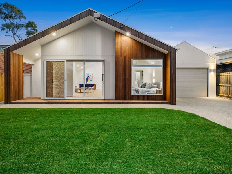 77 Grandview Road, Torquay, Vic 3228 House for Sale