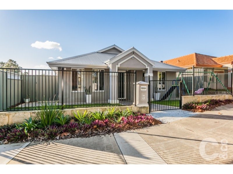 3 Lambeth Circle, Wellard, WA 6170