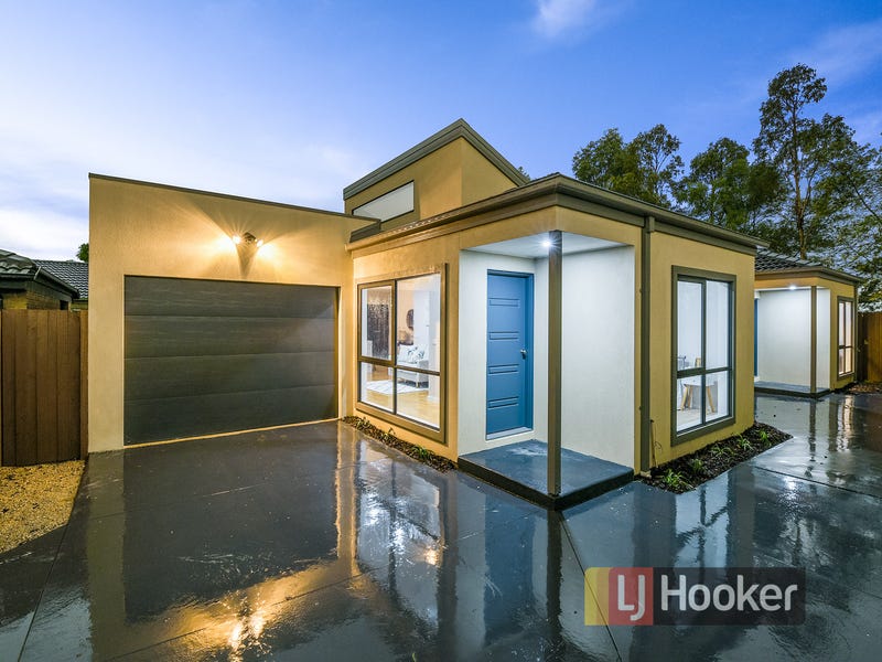 2/17 Cameron Way, Pakenham, Vic 3810 Property Details