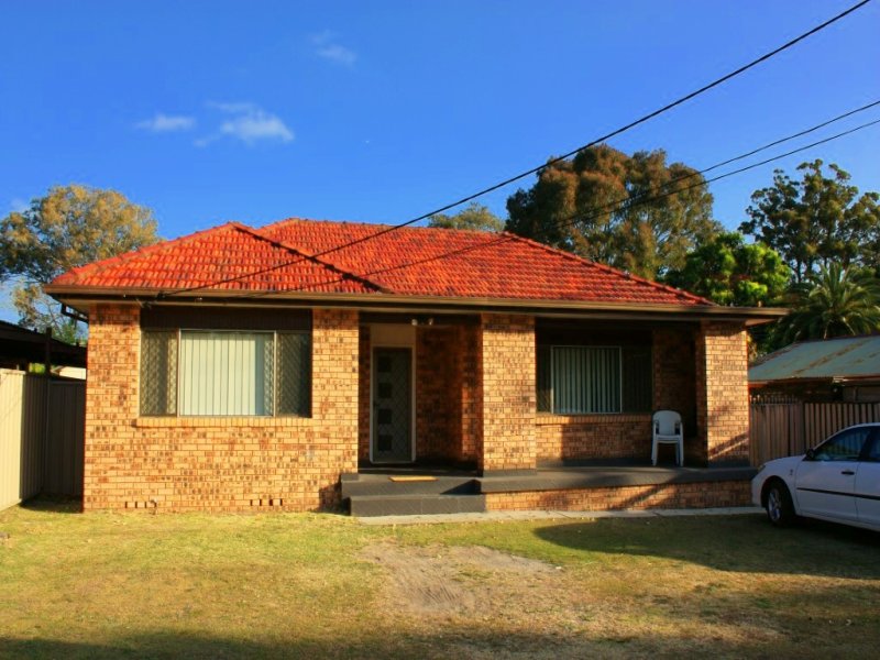 61 Beale Street, Hall, NSW 2198