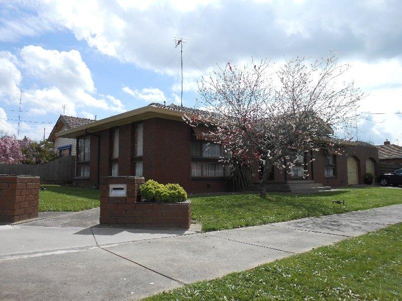 12 College Street, Wendouree, VIC 3355