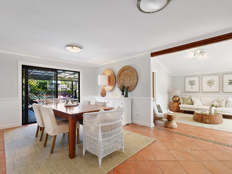 14 Kingsway Drive, Molendinar, Qld 4214 Property Details