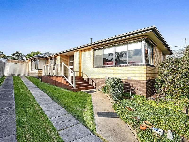 6 dallas cres