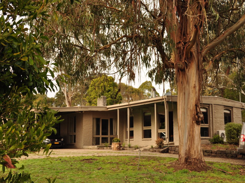 36 Ashbourne Road, Woodend, Vic 3442 Property Details