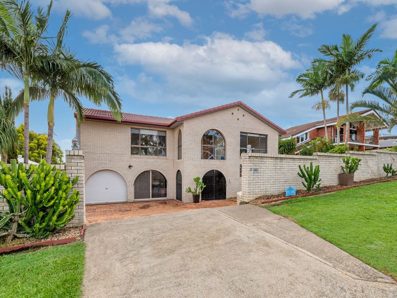 11 Binalong Drive, Ashmore, Qld 4214 Property Details