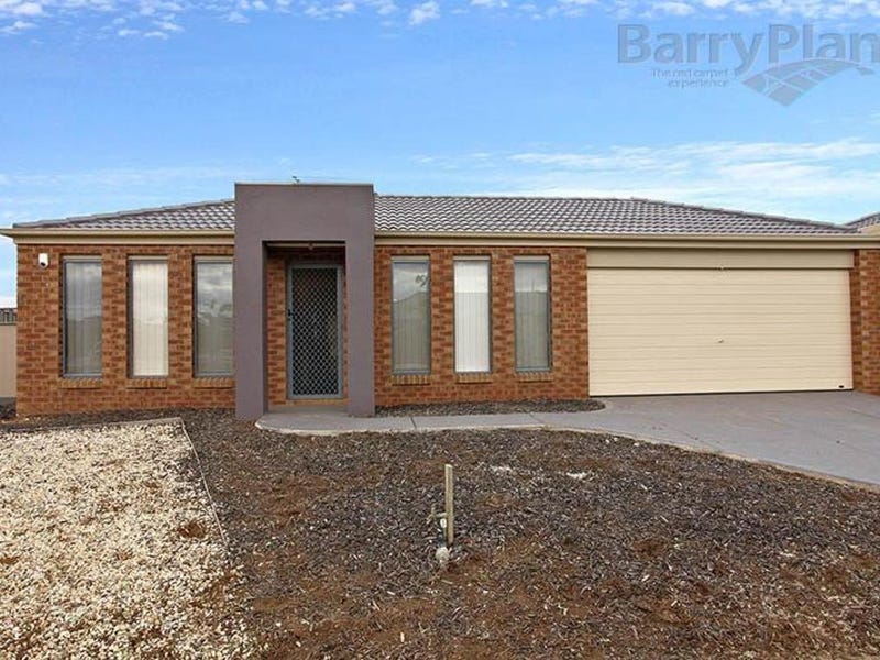 12 Glencroft Terrace, Melton West, Vic 3337