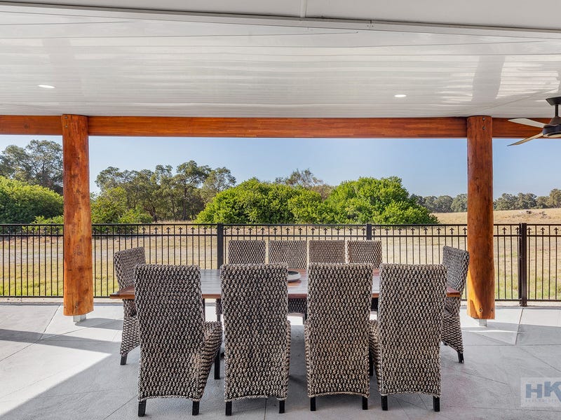 18 Sunridge Close, Caversham, WA 6055