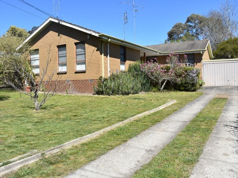 1816 Geelong Road, Mount Helen, Vic 3350