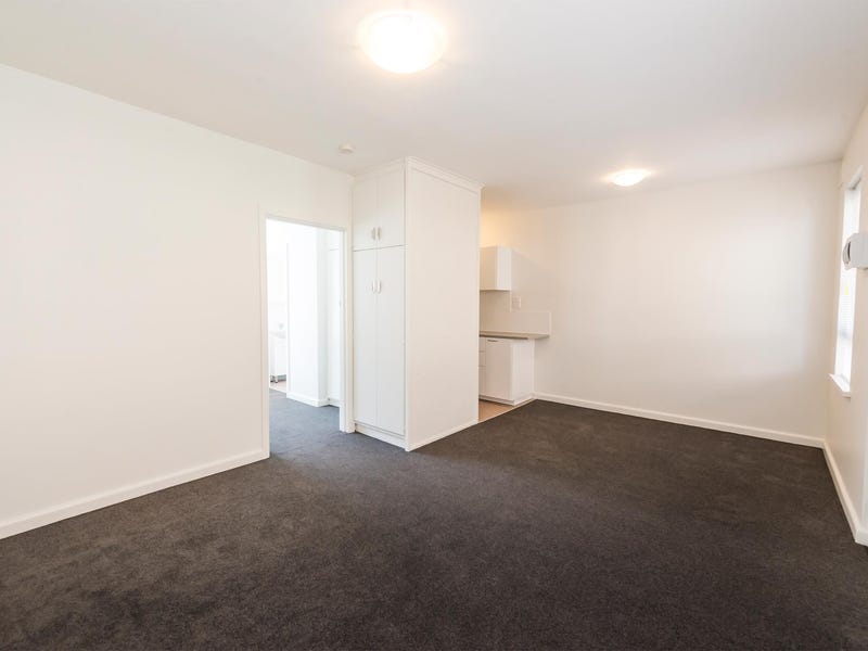 32 Blanche Street, St Kilda, VIC 3182