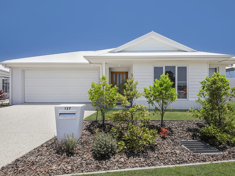 137 Freshwater Drive, Banksia Beach, QLD 4507