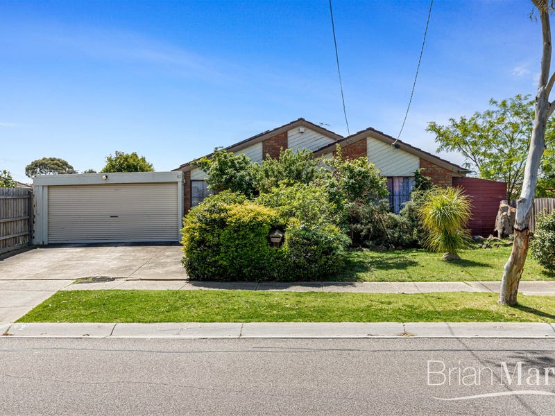 82 Silvereye Crescent, Werribee, Vic 3030 Property Details