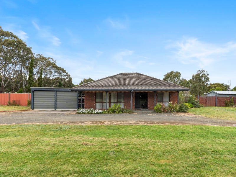 7 Knights Park Crescent, Bannockburn, Vic 3331 Property Details