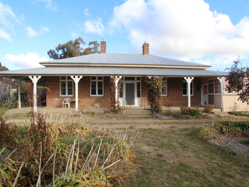 36 Queen Street, Boorowa, NSW 2586