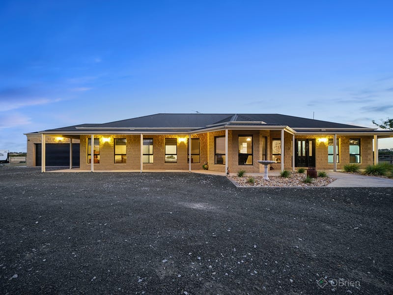 5 Tooradin Esplanade, Tooradin, Vic 3980 Property Details