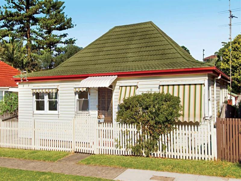 14 Moore Street, Austinmer, NSW 2515 Property Details