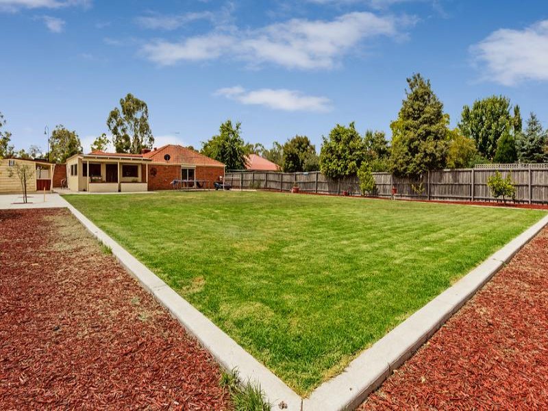 15 Hazel Glen Drive, Doreen, VIC 3754