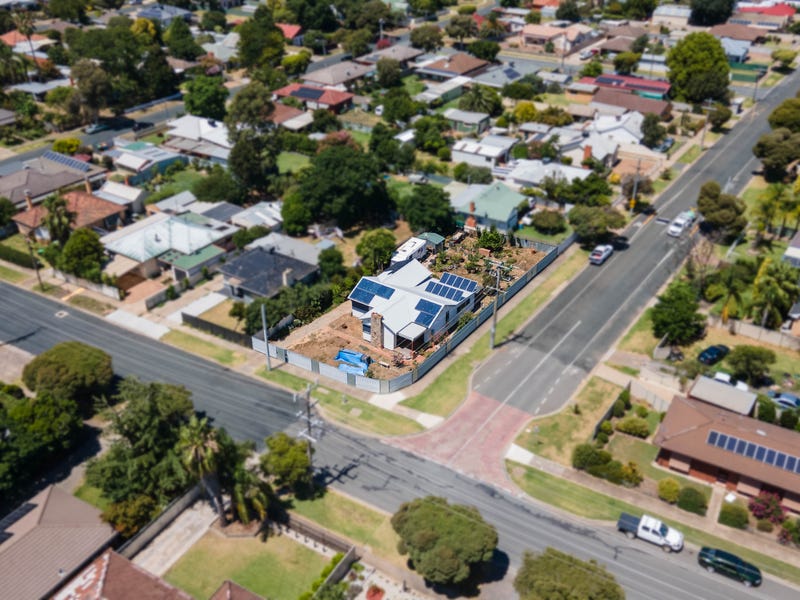 4 Mcfarlane Road, Mooroopna, Vic 3629 Property Details