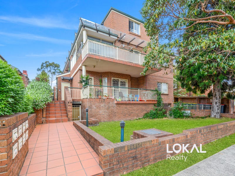 2/17 Coleridge Street, Riverwood, NSW 2210