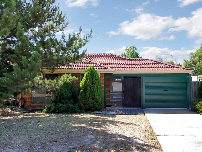 4 Burton Retreat, Stratton, WA 6056 Property Details