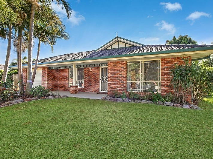 18 Crestwood Drive, Port Macquarie, NSW 2444