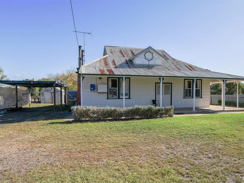 8 Station Street, Goroke, VIC 3412