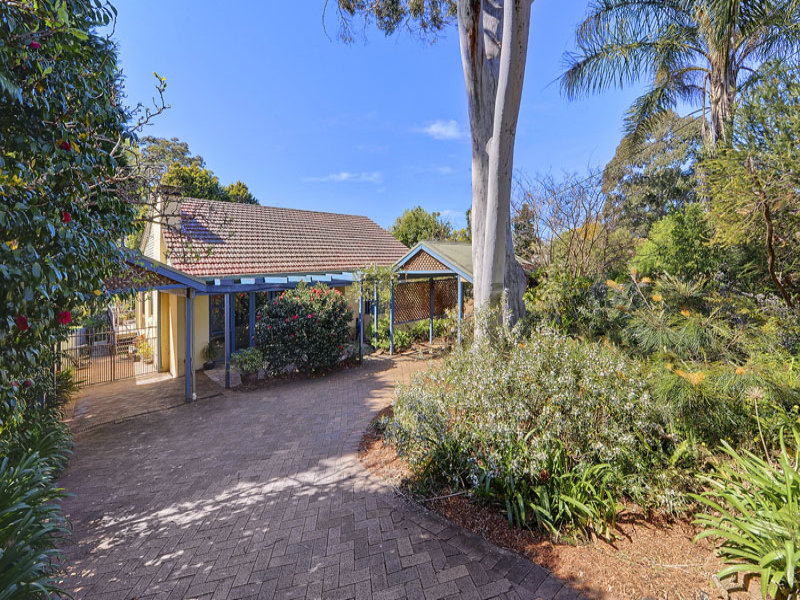 11 Mount Pleasant Avenue, Normanhurst, NSW 2076 11 Mount Pleasant Avenue, Normanhurst, NSW 2076