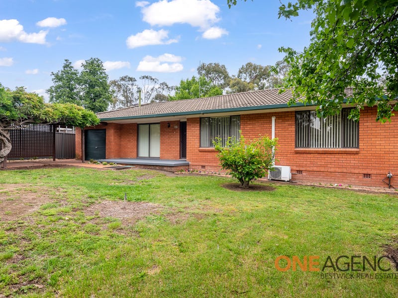 15 Rockley Street, Perthville, NSW 2795