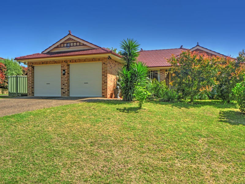 48 Yeovil Drive, Bomaderry, NSW 2541