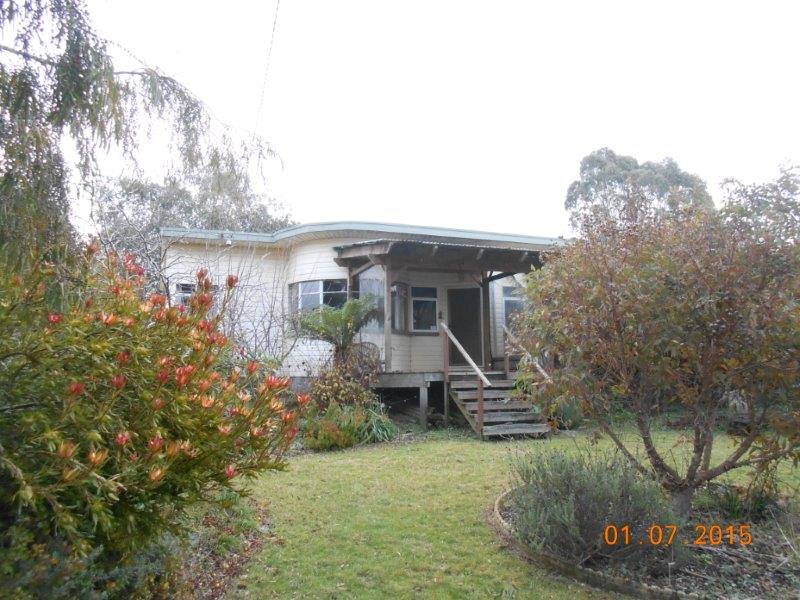23 Beach Road, Gravelly Beach, TAS 7276
