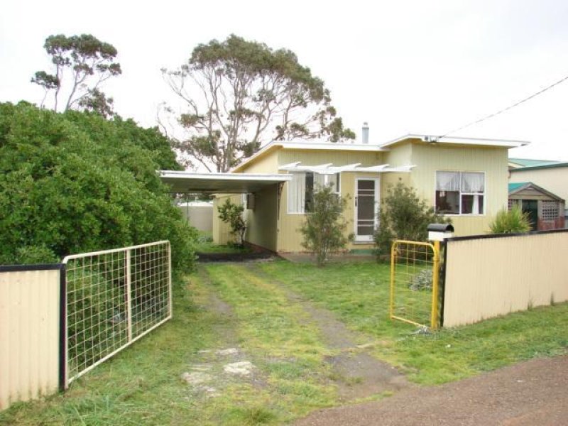 8 Banksia Street, Primrose Sands, TAS 7173